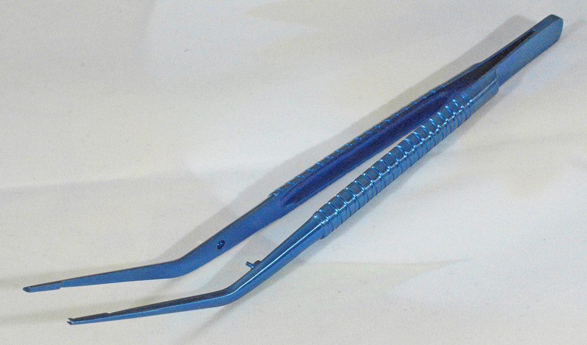 Pinzetta chirurgica Blue Titanium angolata 30°